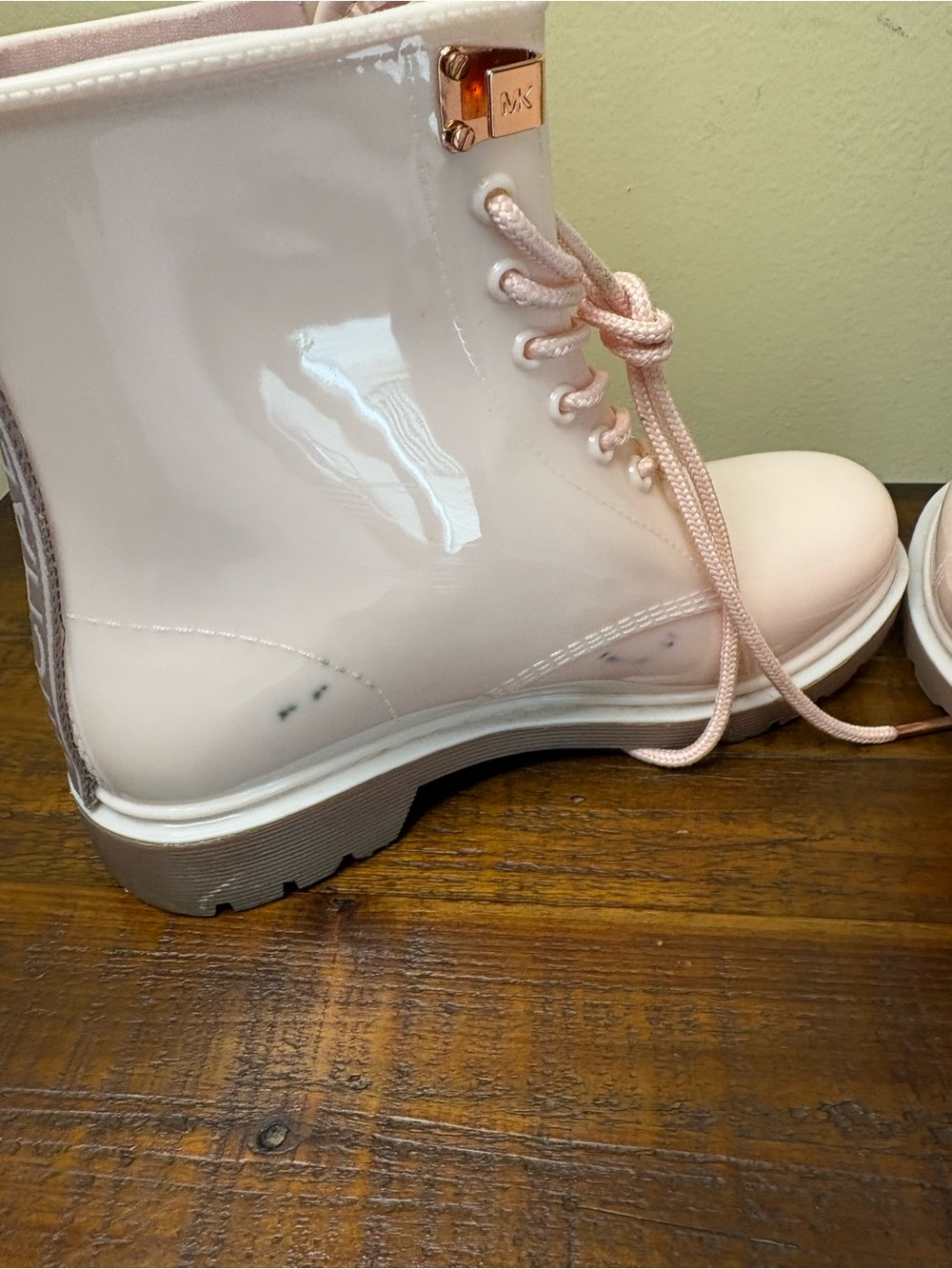 Michael Kors Tavie Women’s Size 7 Soft Pink Rain Booties - Picture 8 of 13